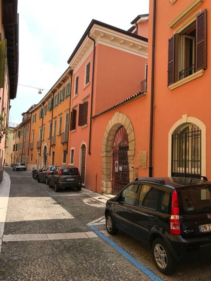 Verona'S Central Apartment Behind The Arena Esterno foto